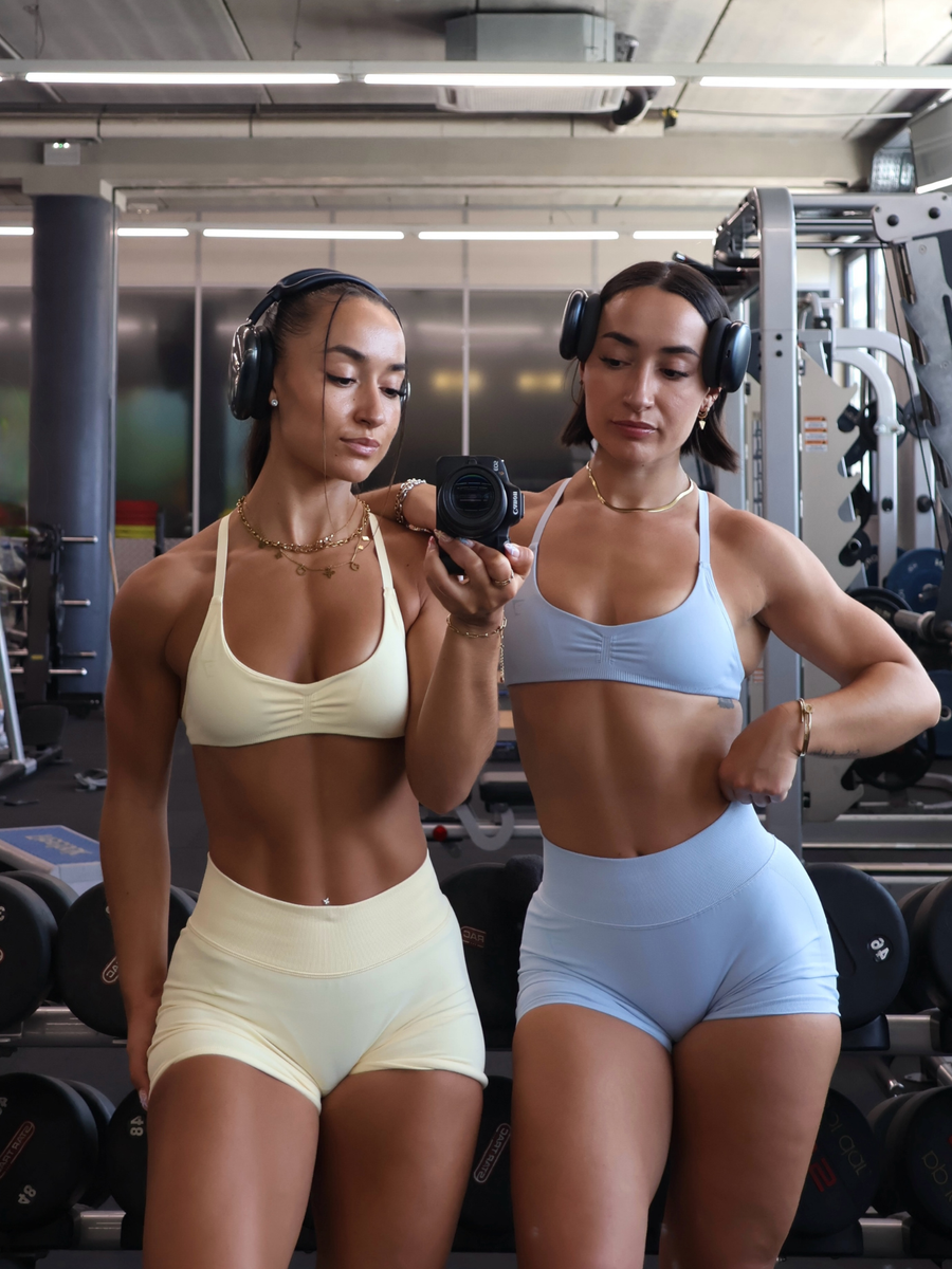 Gymshark Lift Seamless 2.0 Mid-Rise Shorts — Butter Yellow — 6