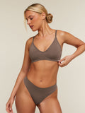 Gymshark FeatherForm™ V-Neck Bralette — Soft Brown — 5
