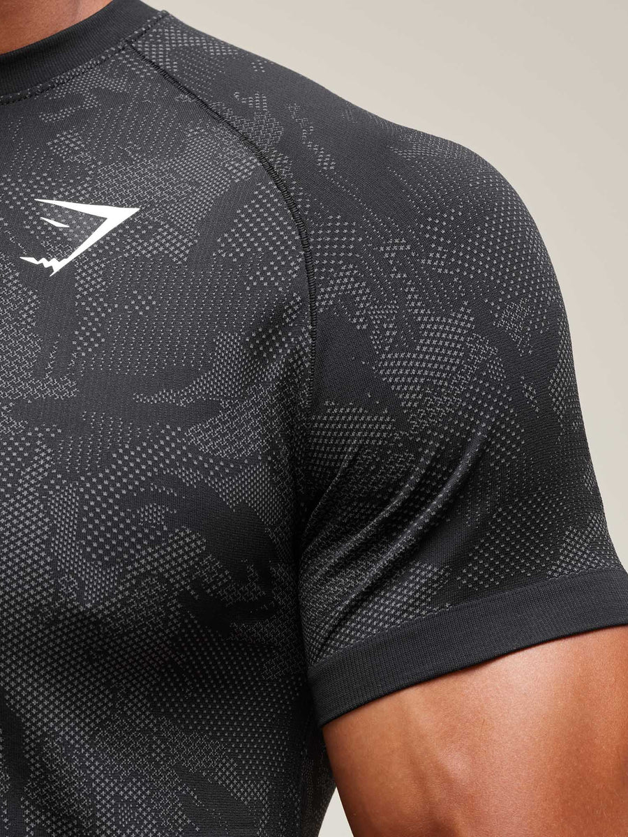Gymshark Geo Seamless T-Shirt — Black/Charcoal Grey — 4