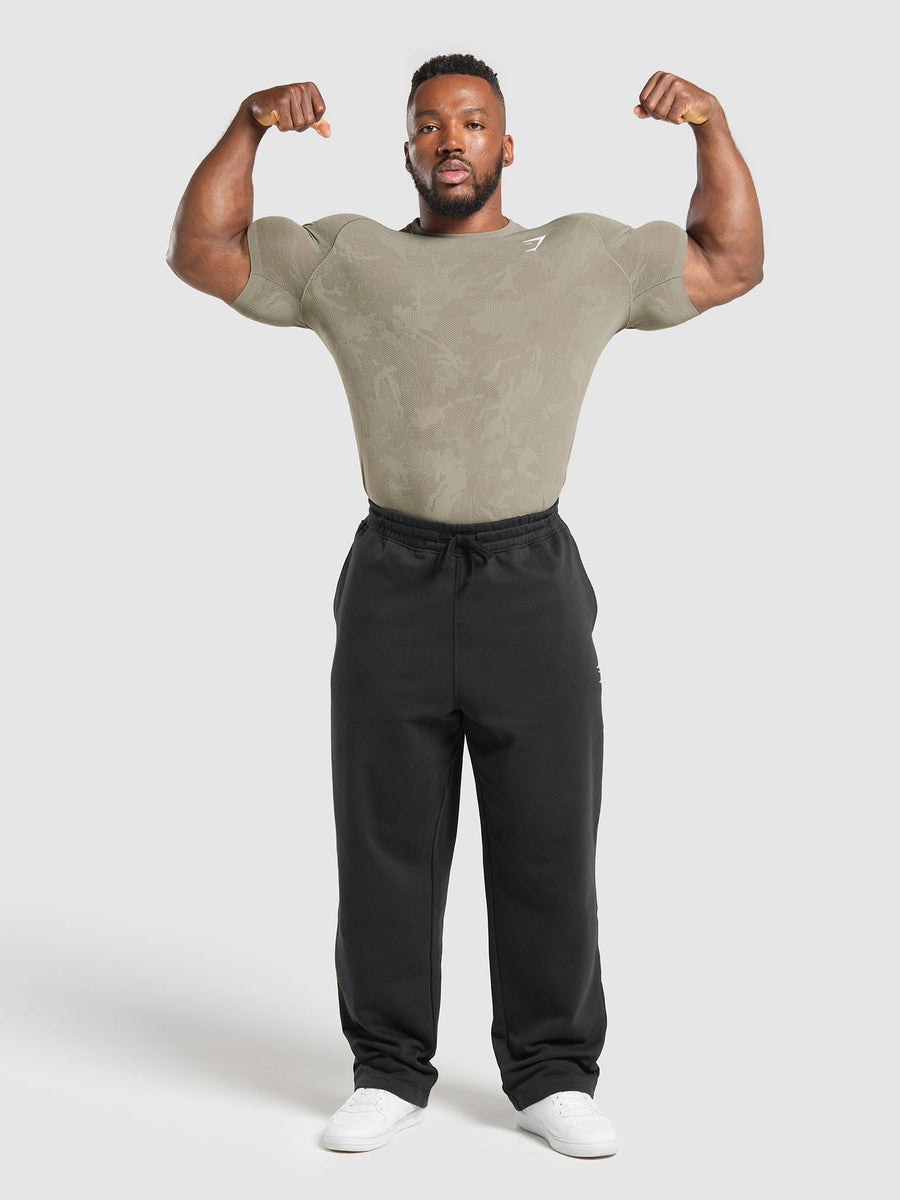 Gymshark Geo Seamless T-Shirt — Linen Brown/Camo Brown — 4