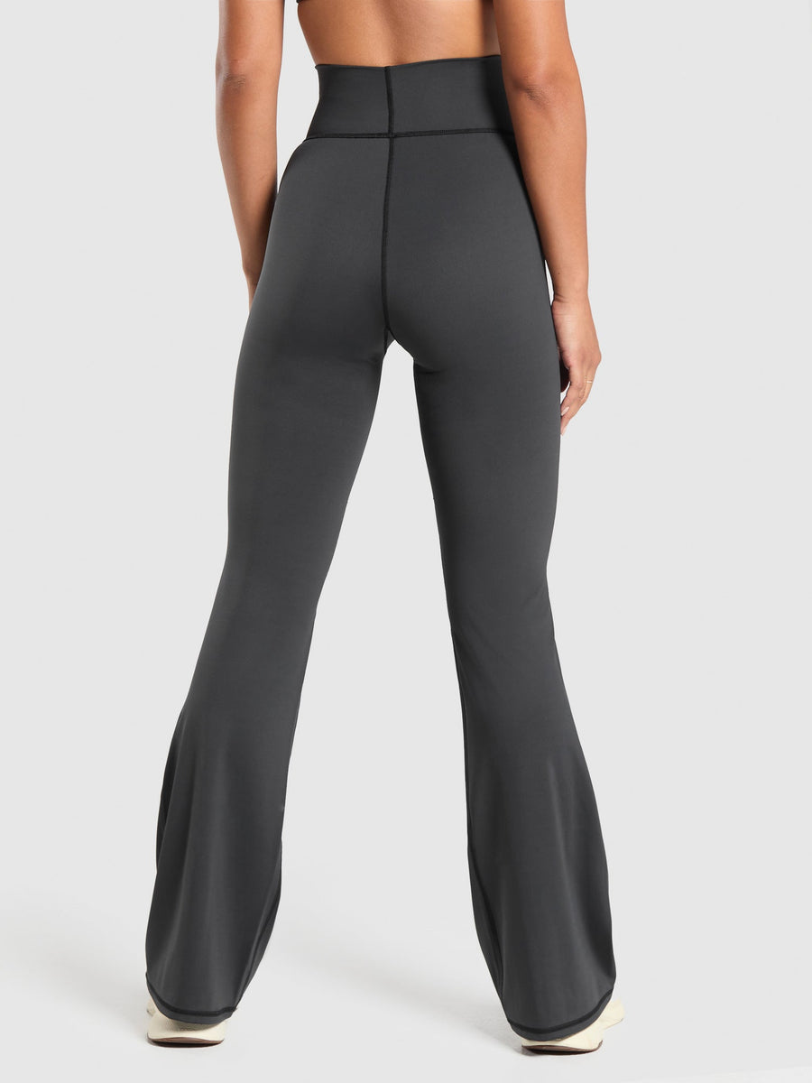 Gymshark Elevate Flared Leggings 2.0 — Black — 2