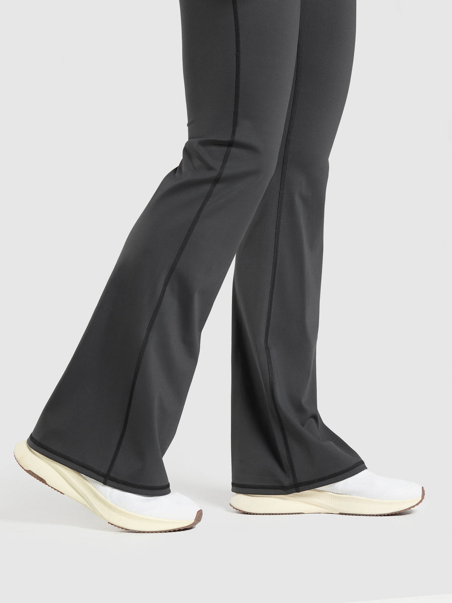 Gymshark Elevate Flared Leggings 2.0 — Black — 7