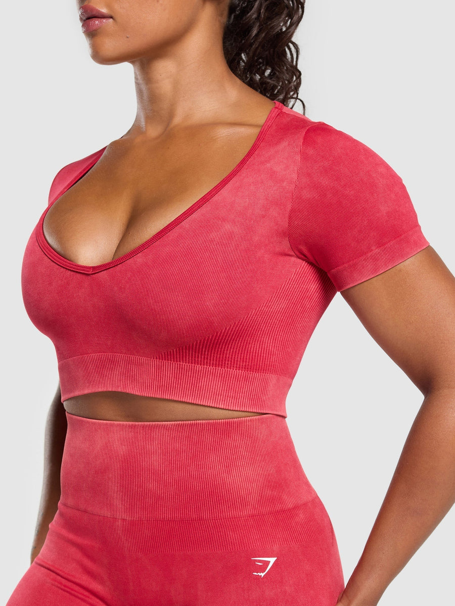 Gymshark Gains Seamless Washed Crop Top — Carmine Red/Wash — 6