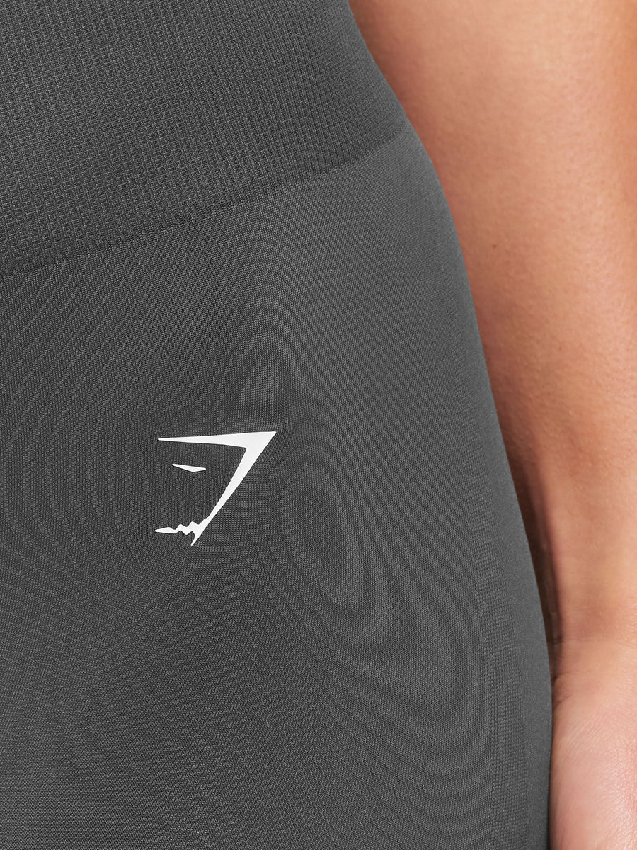 Gymshark Everyday Seamless Flared Leggings — Onyx Grey — 5