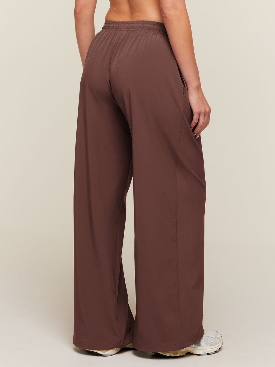 Gymshark Campus Track Pants — Espresso Brown — 3