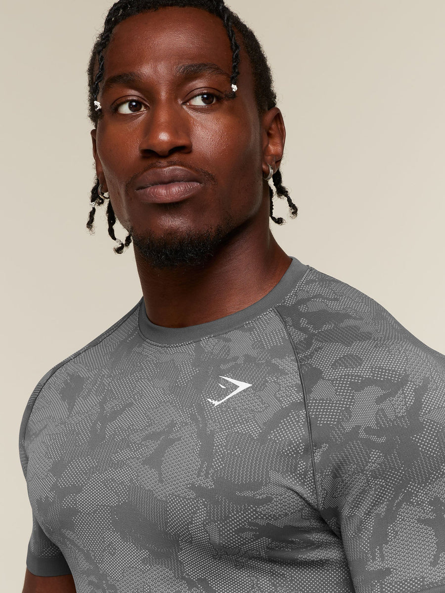 Gymshark Geo Seamless T-Shirt — Dark Grey/Mist Grey — 5