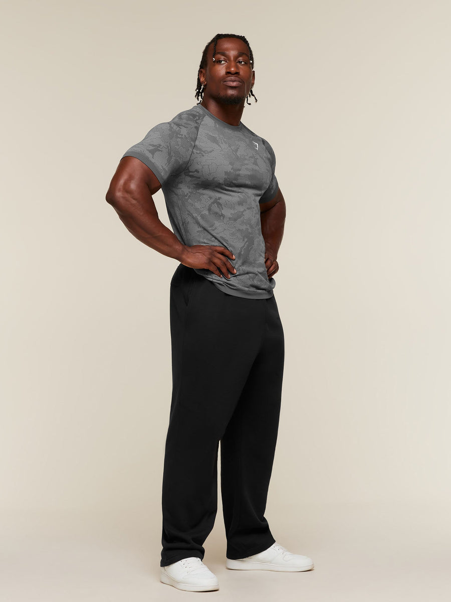 Gymshark Geo Seamless T-Shirt — Dark Grey/Mist Grey — 4