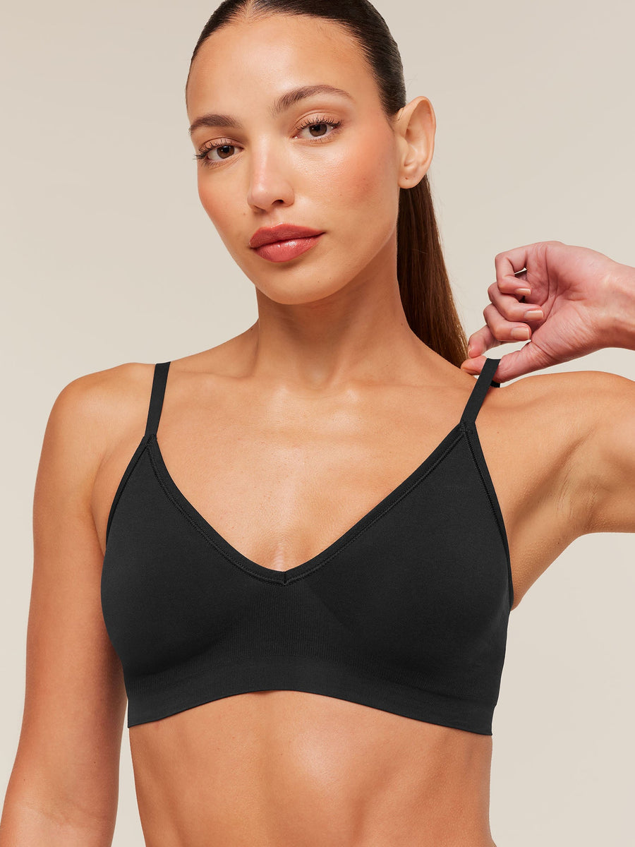 Gymshark FeatherForm™ V-Neck Bralette — Black — 6