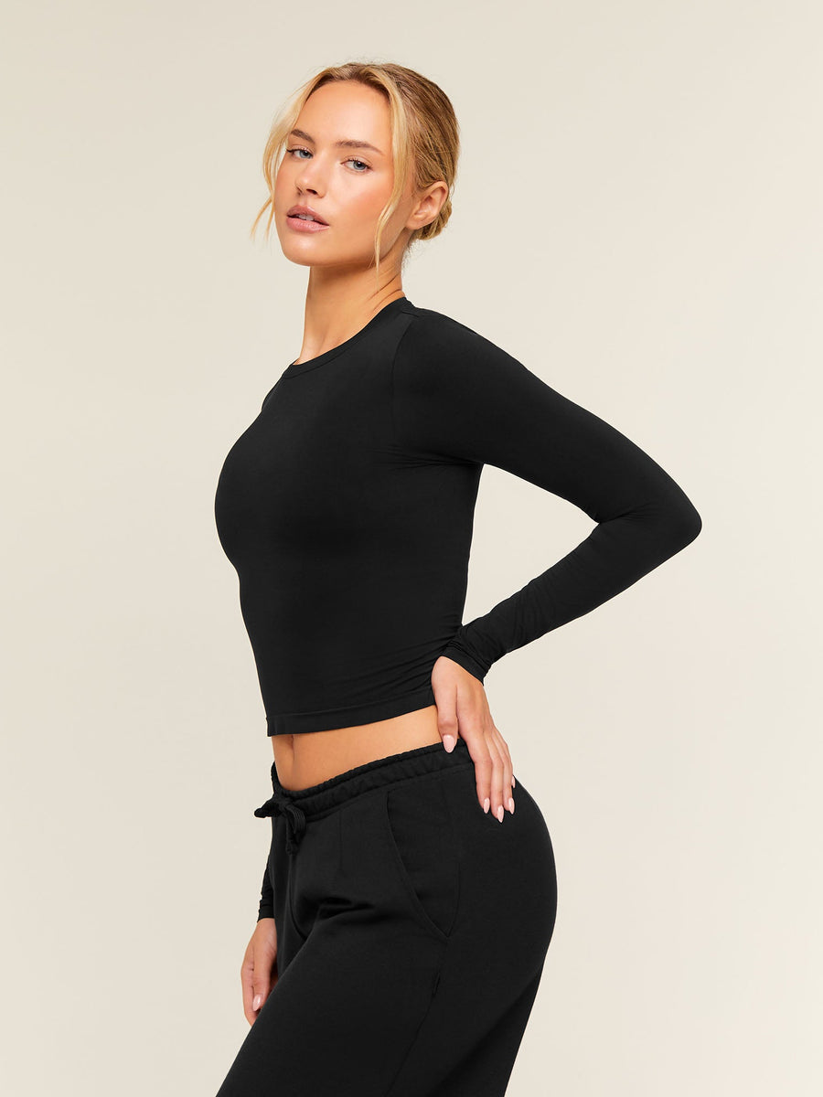 Gymshark FeatherForm™ Long Sleeve T-Shirt — Black — 4