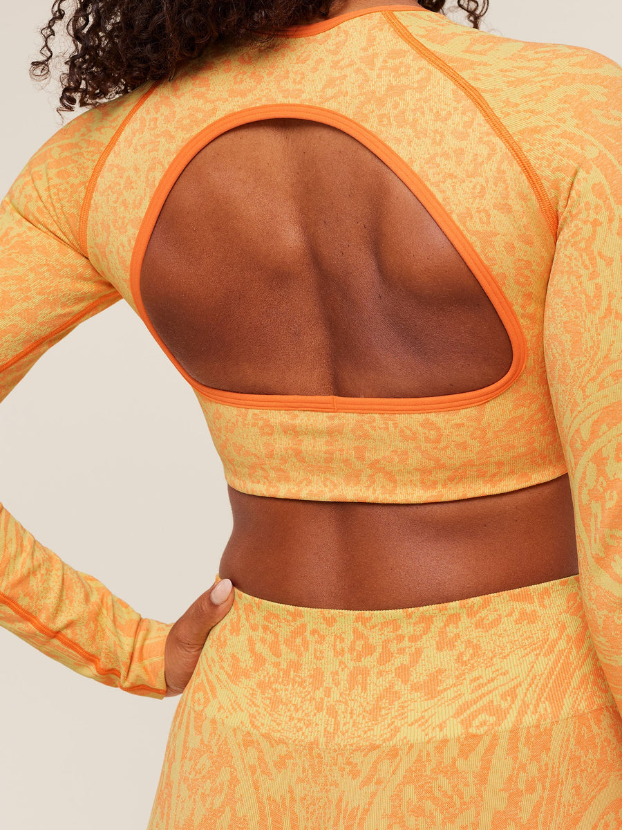 Gymshark Adapt Animal X Whitney Long Sleeve Crop Top — Sorbet Yellow /  Dayglow Peach — 6