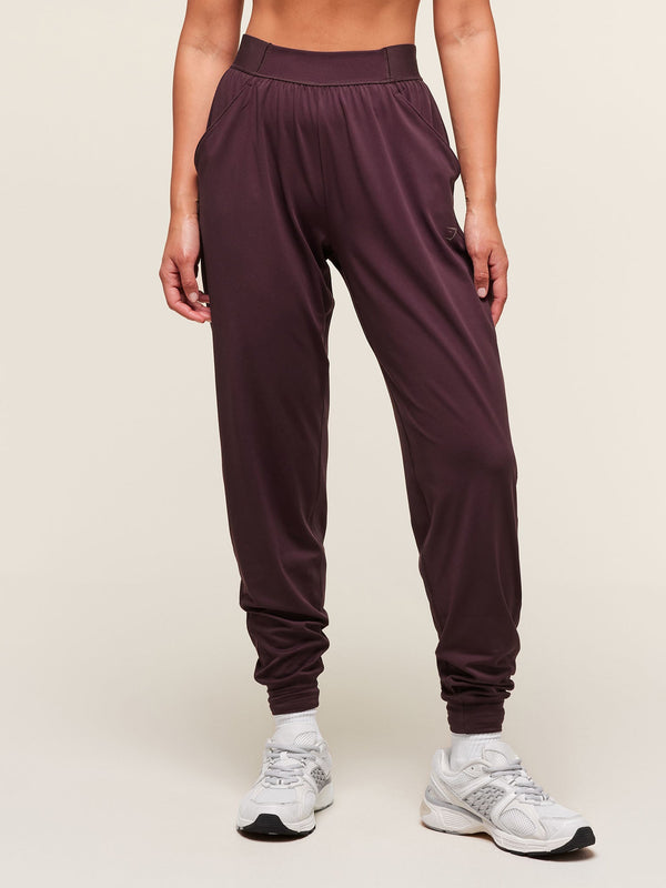 Gymshark Covered Joggers — Cherry Purple