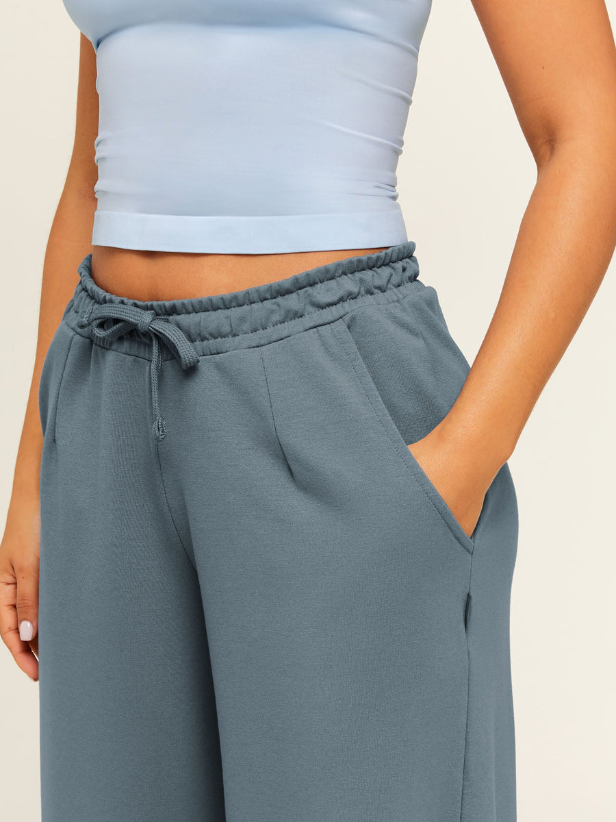 Gymshark Lightweight Wide Leg Pant Short — Iron Blue — 6