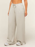 Gymshark Lightweight Wide Leg Pant Short — Pebble Grey — 4