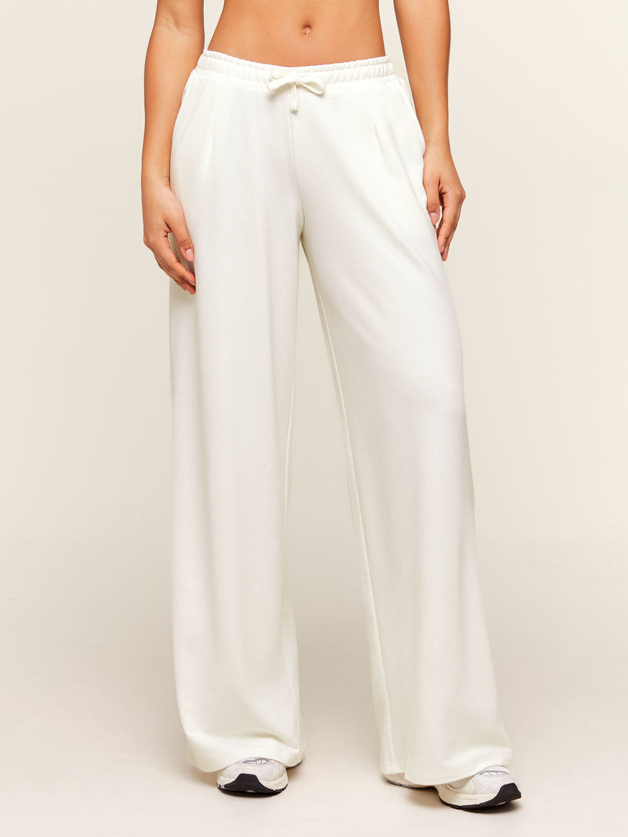 Gymshark Lightweight Wide Leg Pant Tall — Soft White — 1