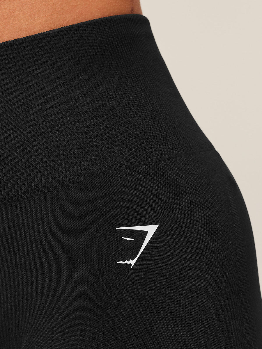 Gymshark Everyday Seamless Shorts — Black — 7