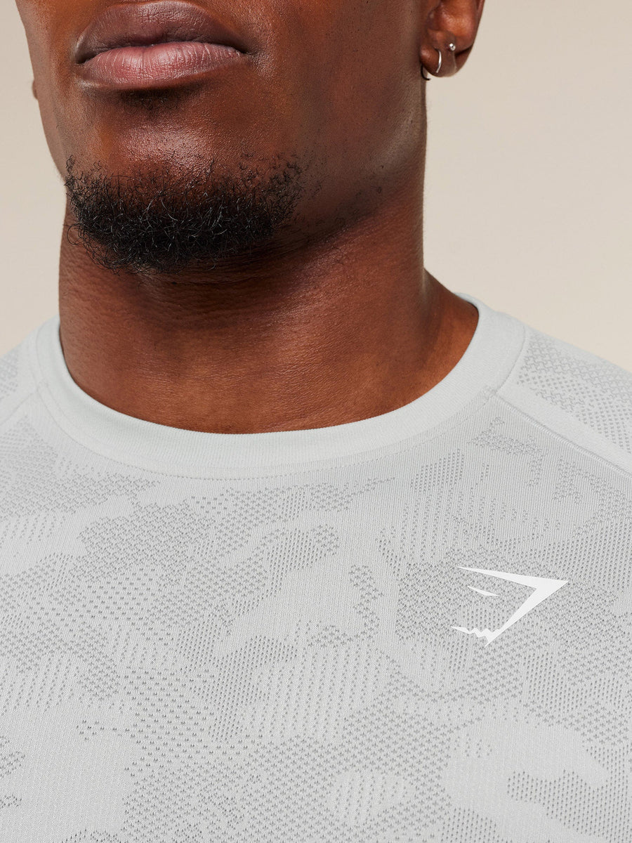 Gymshark Geo Seamless T-Shirt — Light Grey/Smokey Grey — 6