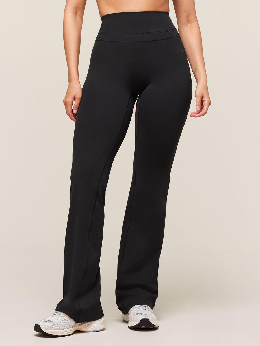 Gymshark Whitney Regular Flared Legging — Black — 1