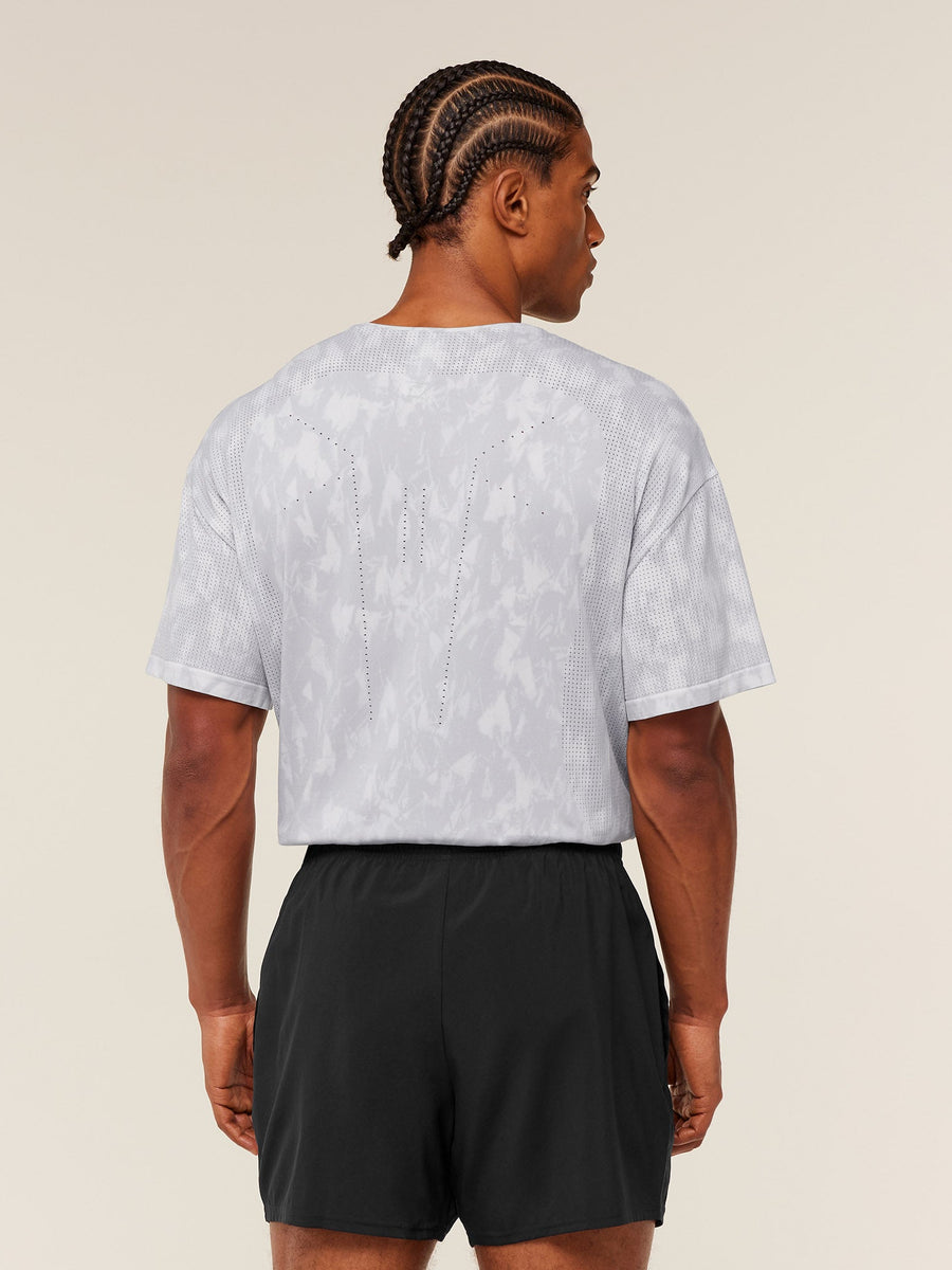 Gymshark Distance Seamless T-Shirt — Light Grey /  Light Grey / ACID WASH — 2
