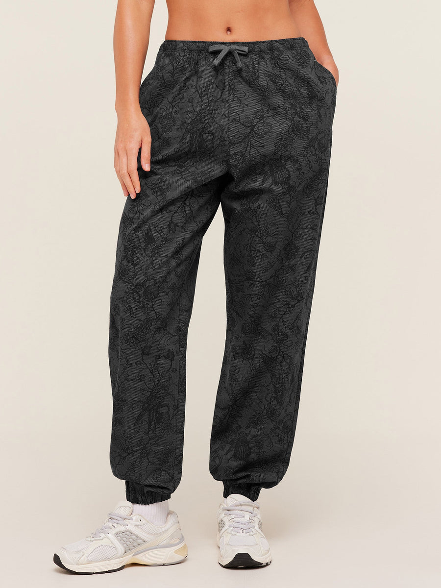 Gymshark Lifting Pump Pants — Black/Grey — 1
