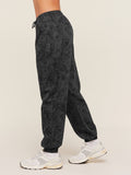 Gymshark Lifting Pump Pants — Black/Grey — 3