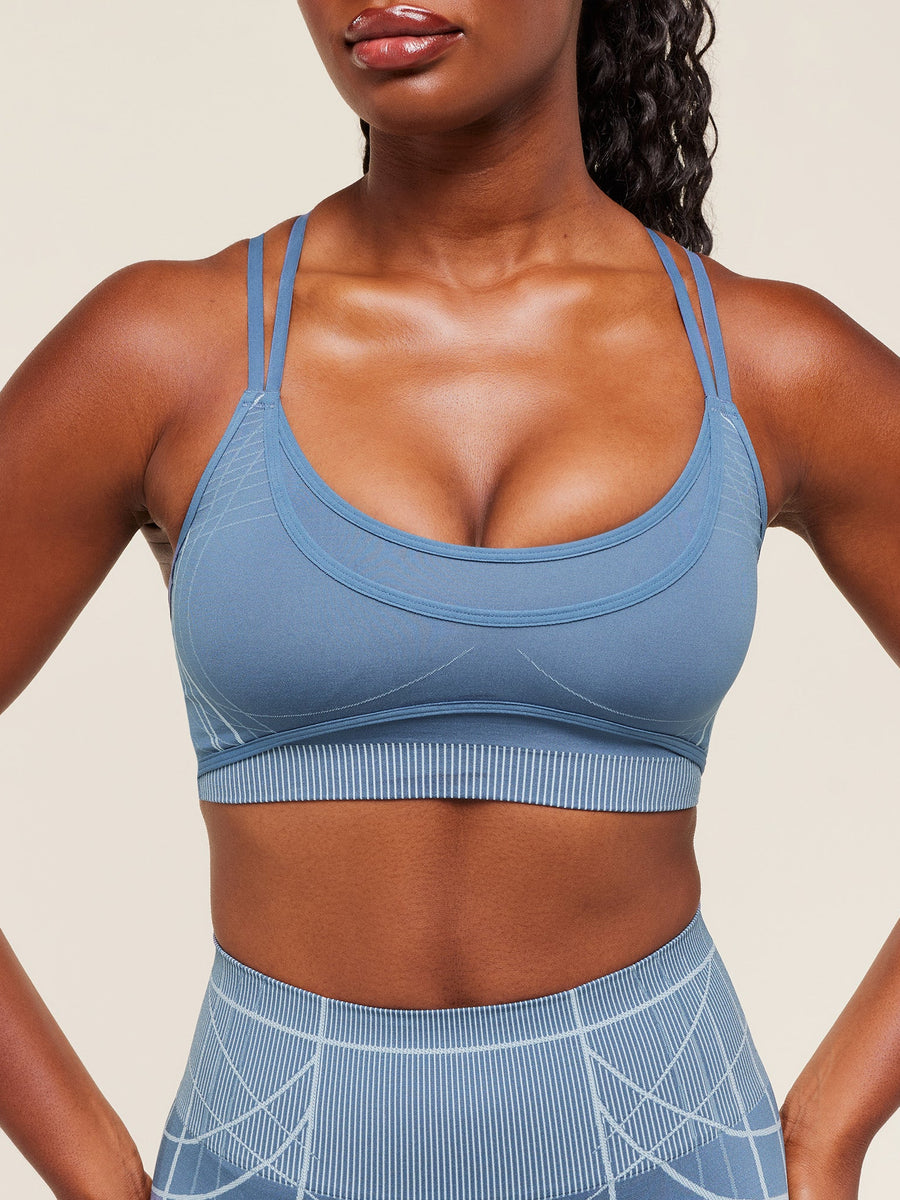 Gymshark Apex Seamless Strappy Sports Bra — Worn Blue/Gentle Blue — 4