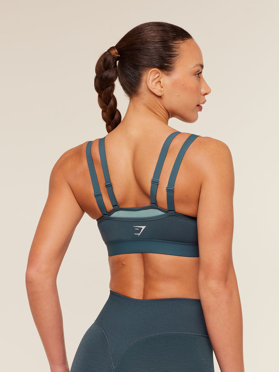 Gymshark Relay Seamless Medium Support Sports Bra — Stealth Blue/Storm Blue — 4