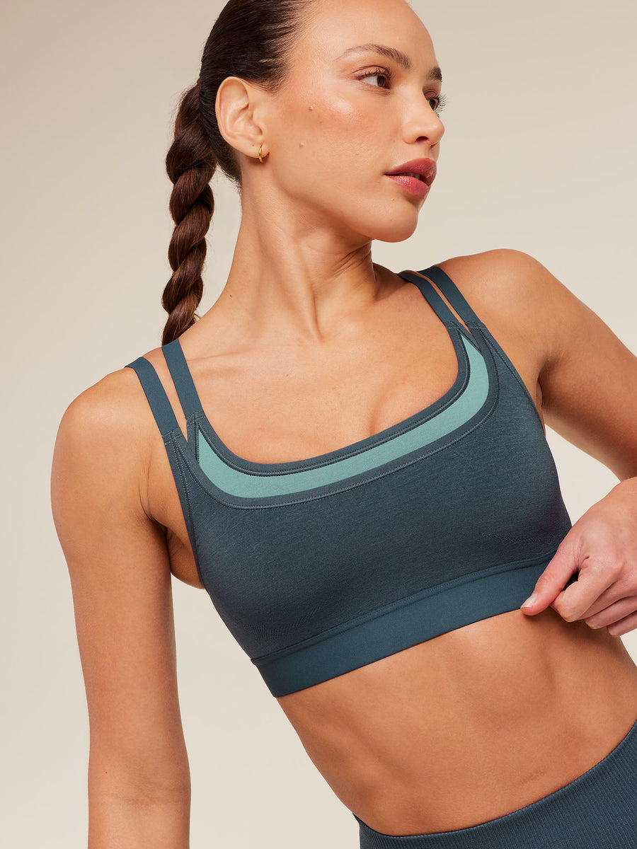 Gymshark Relay Seamless Medium Support Sports Bra — Stealth Blue/Storm Blue — 7