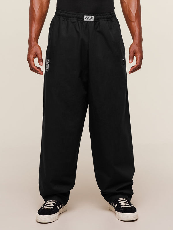 Gymshark Straight Leg Pumper Pants — Black