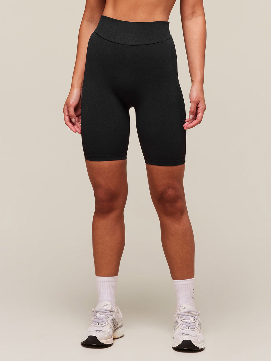 Gymshark everywear Warp Knit Cycling Shorts — Black — 6